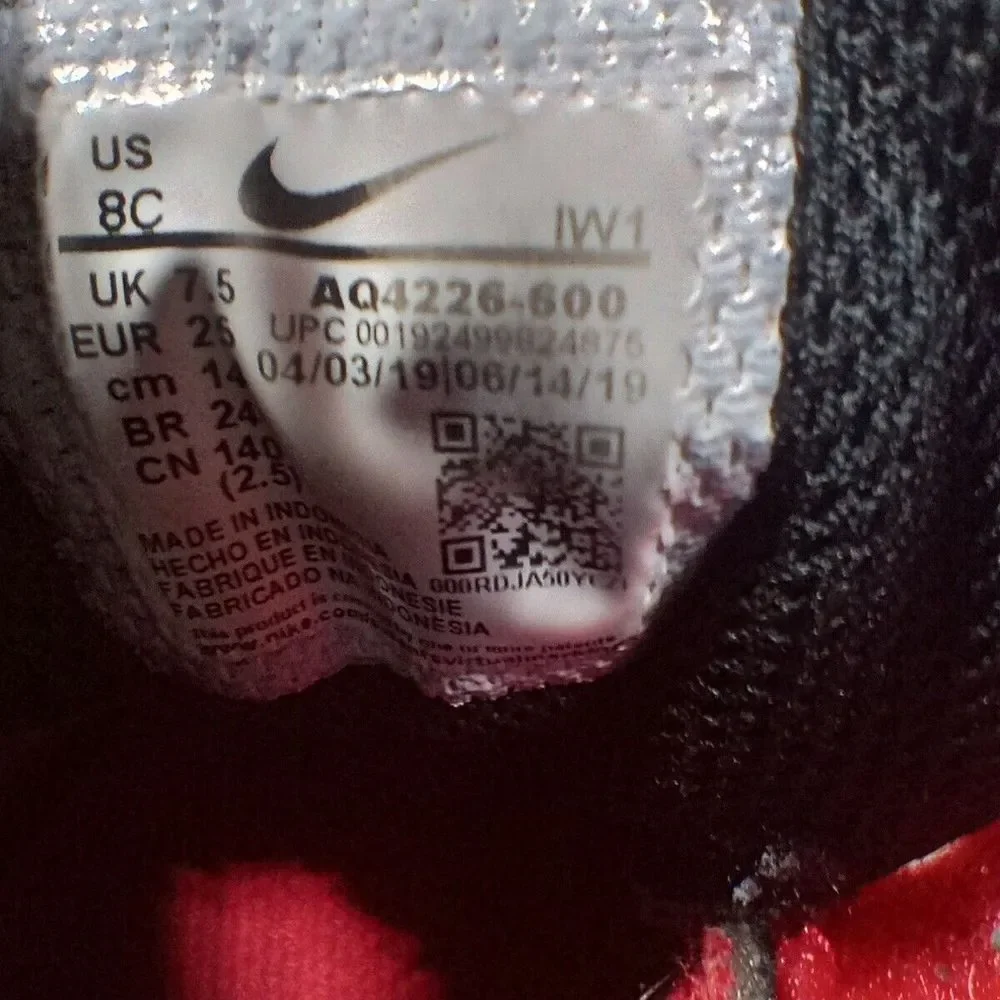 Nike Team Hustle Toddler 8C Tennis Shoes Sneakers Adjustable Strap Red Black Mid